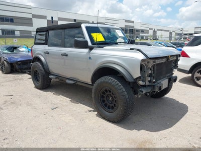 FORD BRONCO 2023