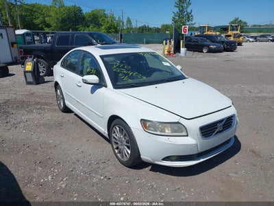 VOLVO S40 2010
