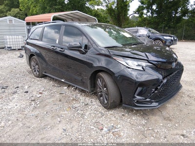 TOYOTA SIENNA 2025