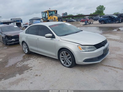 VOLKSWAGEN JETTA 2011