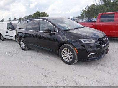 CHRYSLER PACIFICA 2024