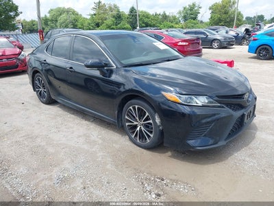 TOYOTA CAMRY 2020