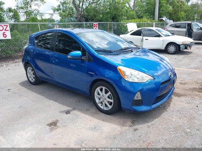 TOYOTA PRIUS C 2013
