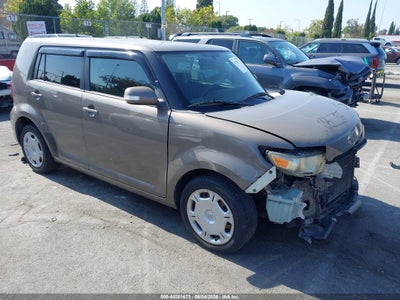 SCION XB 2012