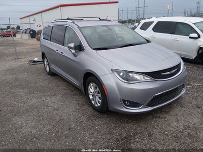 CHRYSLER PACIFICA 2018