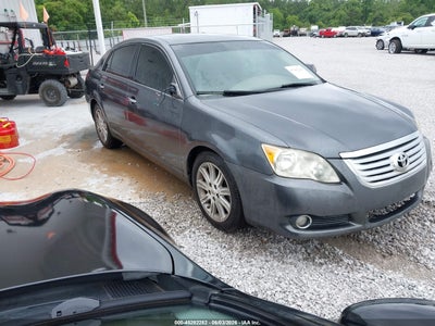 TOYOTA AVALON 2010