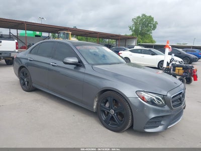 MERCEDES-BENZ E 300 2017