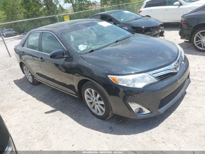 TOYOTA CAMRY 2012
