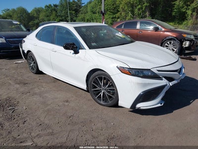 TOYOTA CAMRY 2024