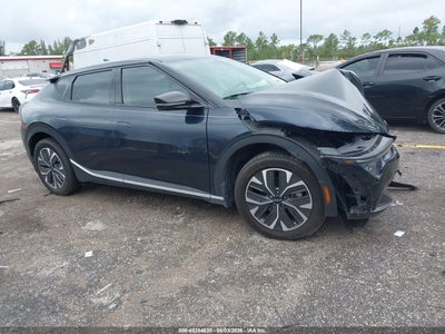 KIA EV6 2024