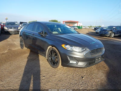 FORD FUSION 2019