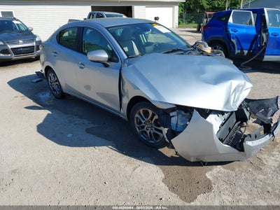 TOYOTA YARIS 2019