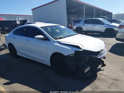 CHRYSLER 200 2015