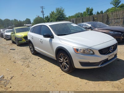 VOLVO V60 CROSS COUNTRY 2016