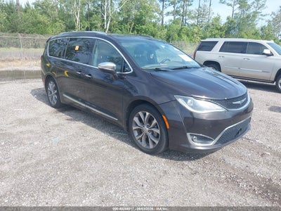 CHRYSLER PACIFICA 2019