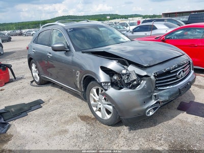 INFINITI QX70 2015