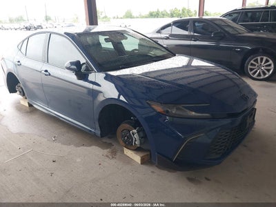 TOYOTA CAMRY 2026