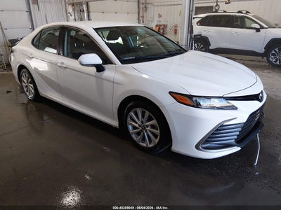 TOYOTA CAMRY 2021