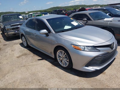 TOYOTA CAMRY 2020