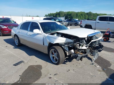 LINCOLN TOWN CAR 2004