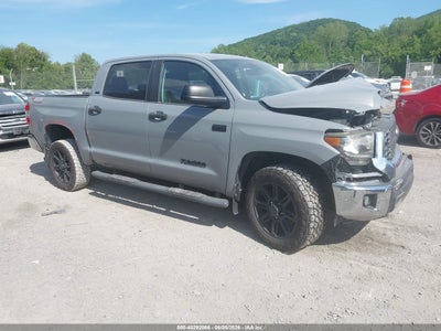 TOYOTA TUNDRA 2020