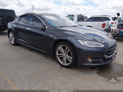 TESLA MODEL S 2014