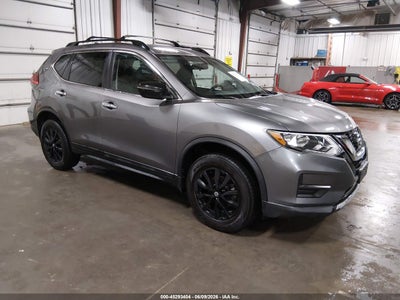NISSAN ROGUE 2017