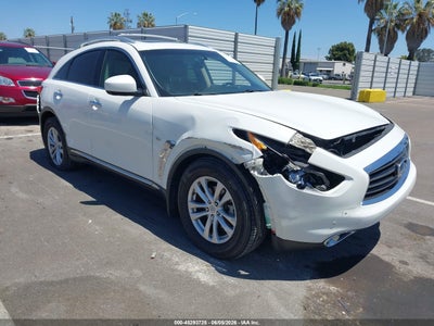 INFINITI QX70 2014