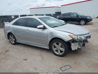 TOYOTA CAMRY 2014