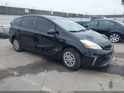 TOYOTA PRIUS V 2012