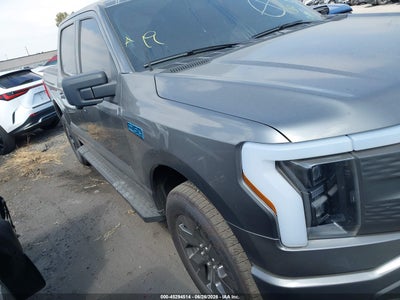 FORD F-150 LIGHTNING 2025