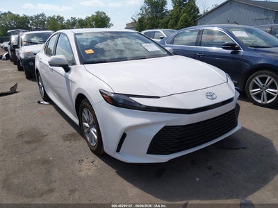 TOYOTA CAMRY 2025