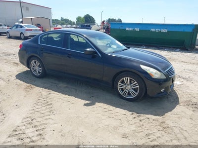 INFINITI JOURNEY 2013