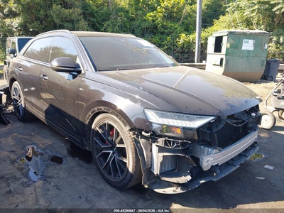 AUDI Q8 2020