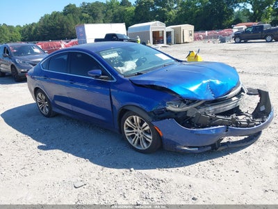 CHRYSLER 200 2015
