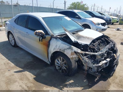 TOYOTA CAMRY 2023