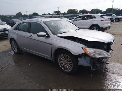 CHRYSLER 200 2011