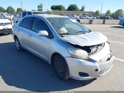 TOYOTA YARIS 2012
