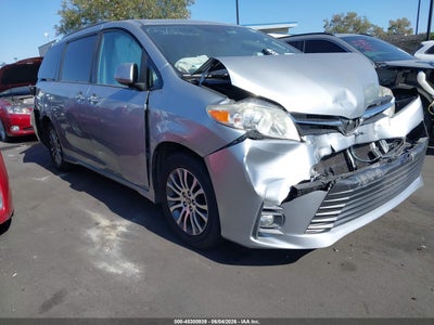 TOYOTA SIENNA 2020