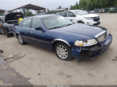 LINCOLN TOWN CAR 2007
