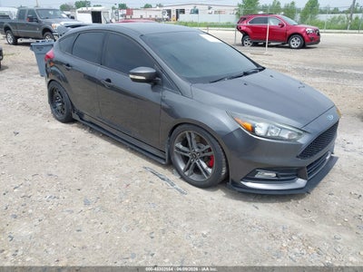 FORD FOCUS ST 2017