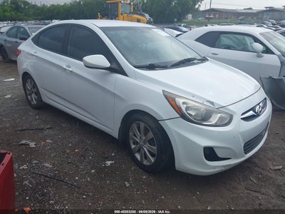 HYUNDAI ACCENT 2013