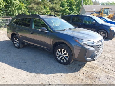 SUBARU OUTBACK 2025