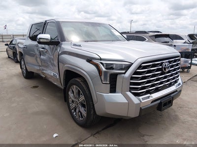 TOYOTA TUNDRA HYBRID 2026