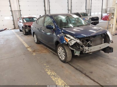 NISSAN VERSA 2019