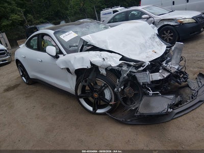PORSCHE TAYCAN 2021