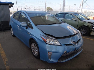 TOYOTA PRIUS PLUG-IN 2015