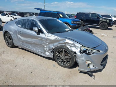 SCION FR-S 2015