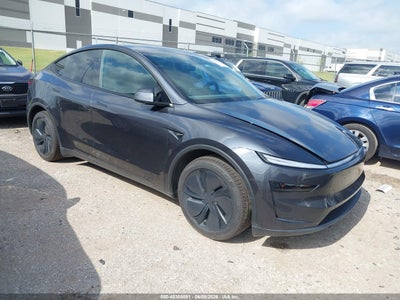 TESLA MODEL Y 2026