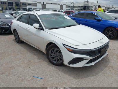 HYUNDAI ELANTRA 2024